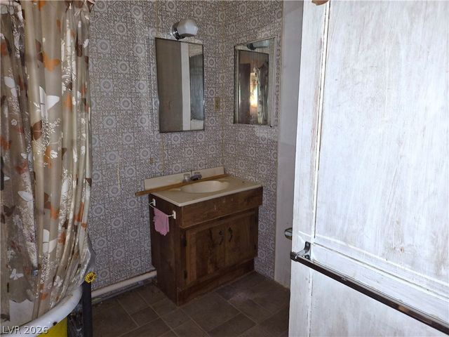 11545 South Spring Meadows Road, Amargosa Valley, NV 89020