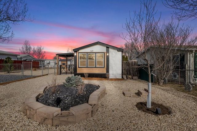 249 E Dawnview Dr, Pueblo West, CO 81007