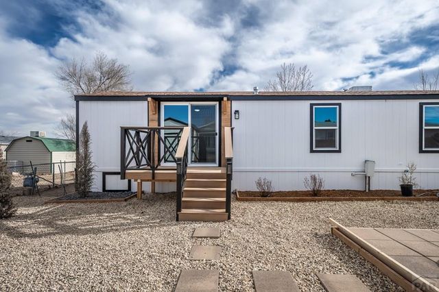 249 E Dawnview Dr, Pueblo West, CO 81007