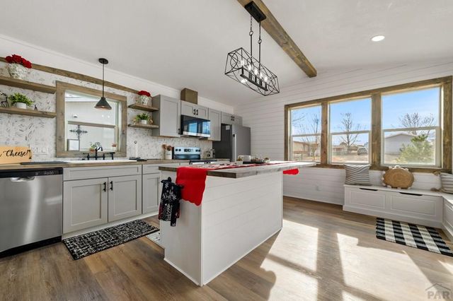 249 E Dawnview Dr, Pueblo West, CO 81007