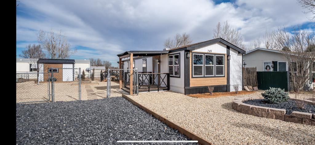 249 E Dawnview Dr, Pueblo West, CO 81007