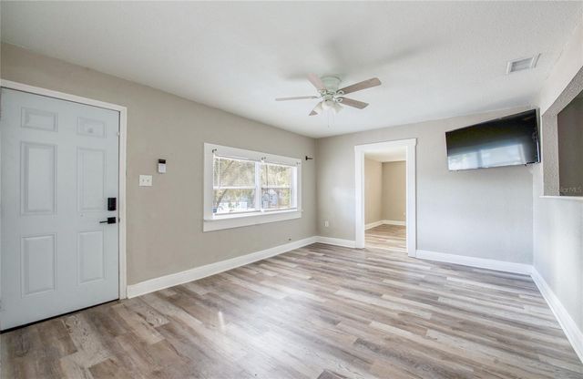 1516 E WATERS AVENUE, Tampa, FL 33604