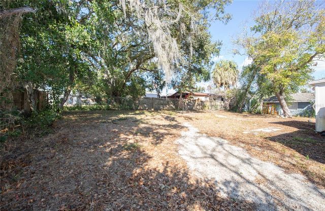 1516 E WATERS AVENUE, Tampa, FL 33604