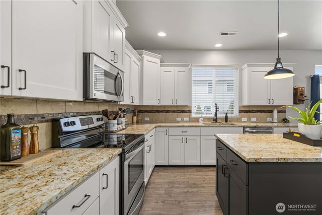 14414 99th Avenue SE, Yelm, WA 98597