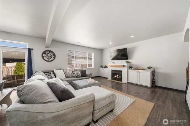 14414 99th Avenue SE, Yelm, WA 98597