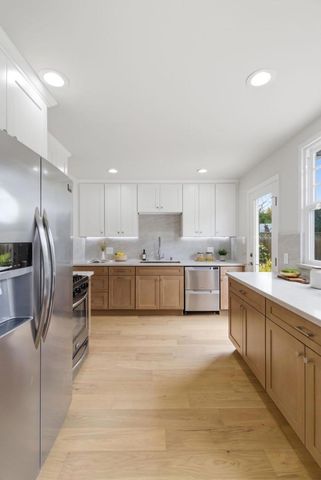 1112 Escalero Avenue, Pacifica, CA 94044