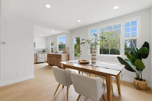 1112 Escalero Avenue, Pacifica, CA 94044