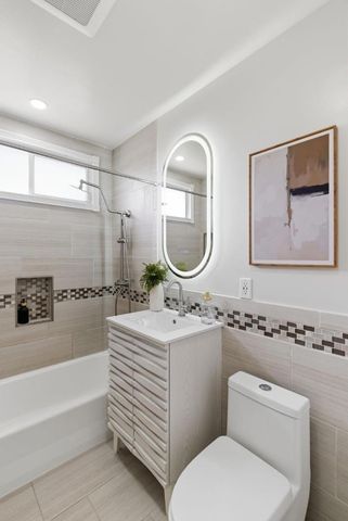1112 Escalero Avenue, Pacifica, CA 94044
