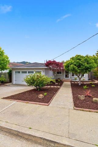 1112 Escalero Avenue, Pacifica, CA 94044