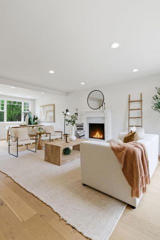 1112 Escalero Avenue, Pacifica, CA 94044