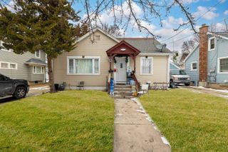 730 E Benton Street, Aurora, IL 60505