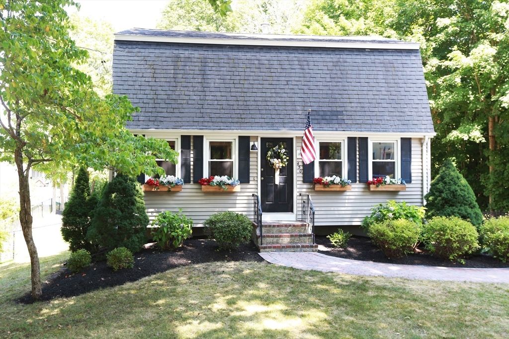 450 Summer St, Bridgewater, MA 02324