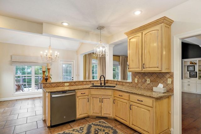 750 Rippling Creek Road, Nixa, MO 65714