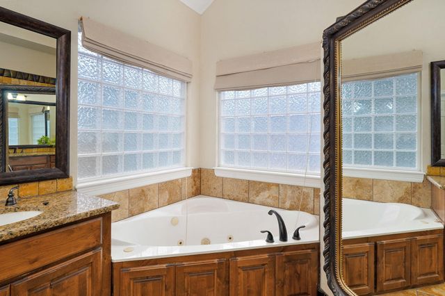 750 Rippling Creek Road, Nixa, MO 65714