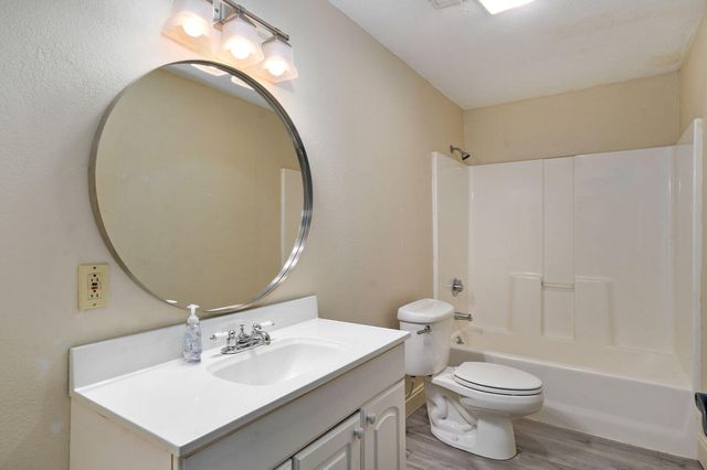 750 Rippling Creek Road, Nixa, MO 65714