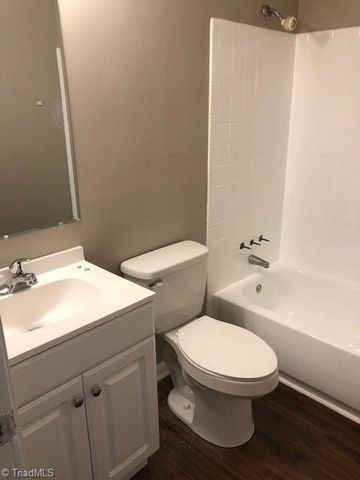 407 Sykes Avenue D, Greensboro, NC 27405