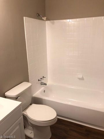 407 Sykes Avenue D, Greensboro, NC 27405