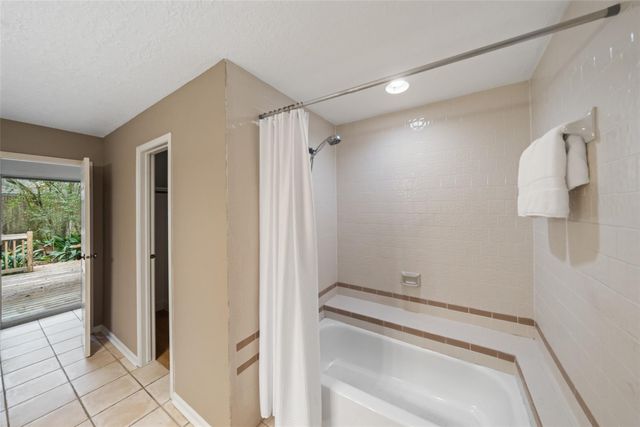 19 Tulip Hill Court, The Woodlands, TX 77380