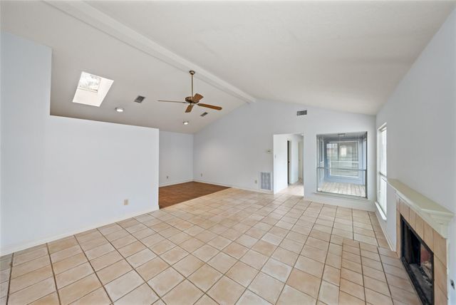 19 Tulip Hill Court, The Woodlands, TX 77380