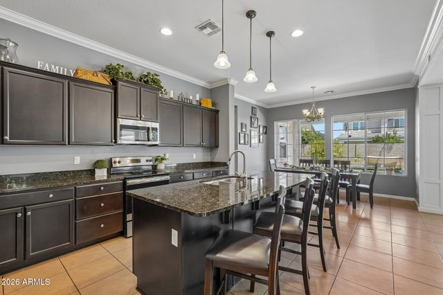 10556 E MENDOZA Avenue, Mesa, AZ 85209