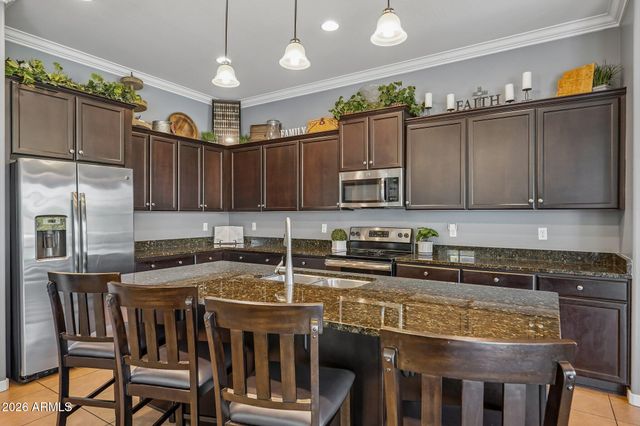10556 E MENDOZA Avenue, Mesa, AZ 85209