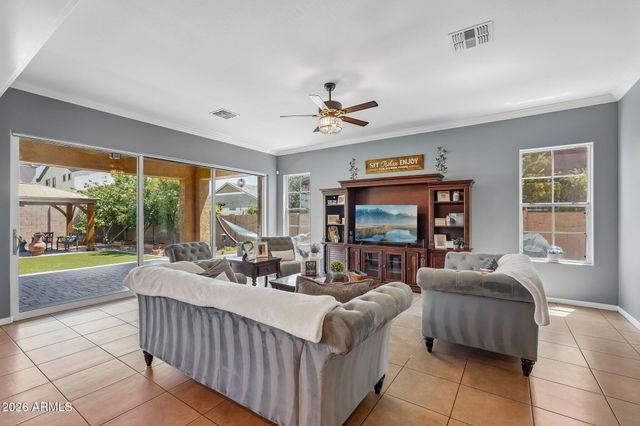 10556 E MENDOZA Avenue, Mesa, AZ 85209