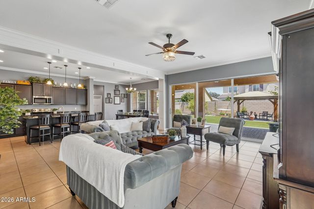 10556 E MENDOZA Avenue, Mesa, AZ 85209