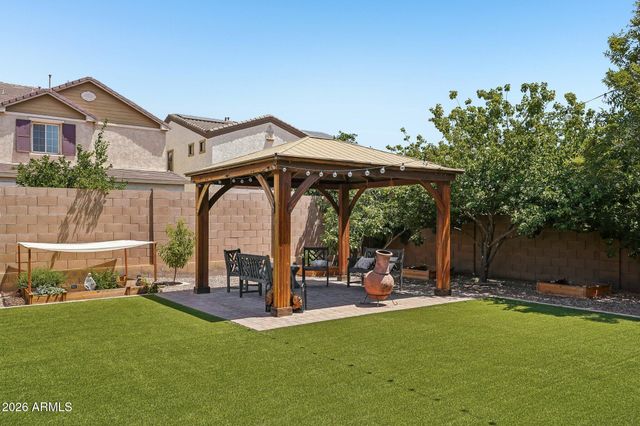 10556 E MENDOZA Avenue, Mesa, AZ 85209