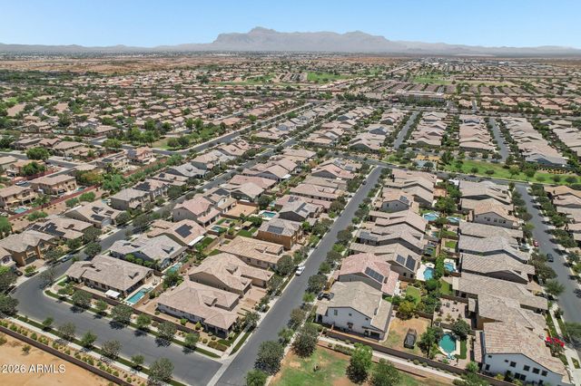 10556 E MENDOZA Avenue, Mesa, AZ 85209