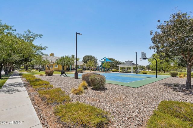 10556 E MENDOZA Avenue, Mesa, AZ 85209