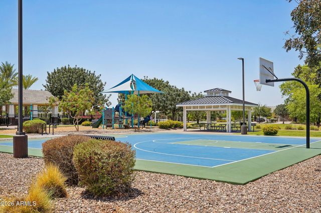 10556 E MENDOZA Avenue, Mesa, AZ 85209