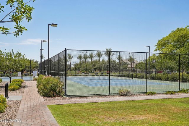 10556 E MENDOZA Avenue, Mesa, AZ 85209