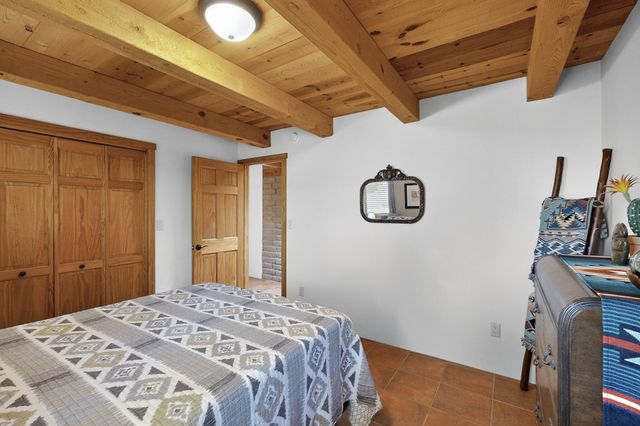 2000 W Mate Court NE, Rio Rancho, NM 87144