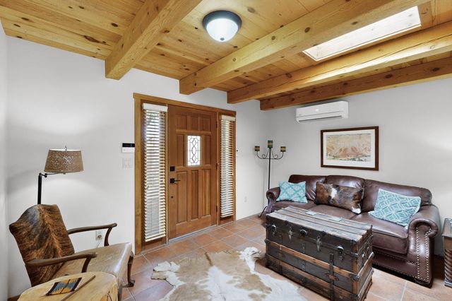2000 W Mate Court NE, Rio Rancho, NM 87144