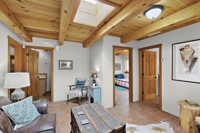 2000 W Mate Court NE, Rio Rancho, NM 87144