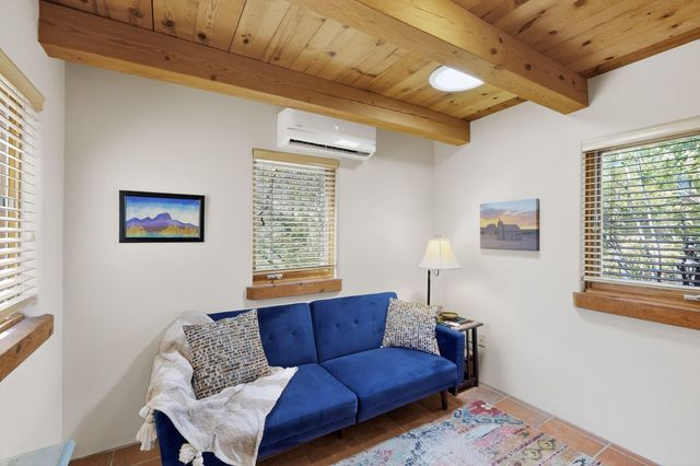 2000 W Mate Court NE, Rio Rancho, NM 87144