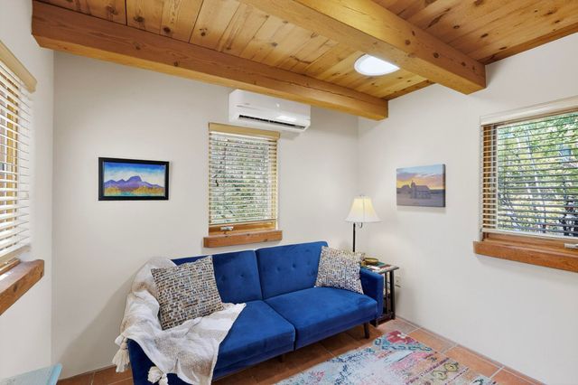 2000 W Mate Court NE, Rio Rancho, NM 87144