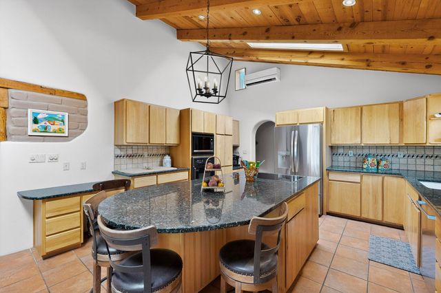 2000 W Mate Court NE, Rio Rancho, NM 87144