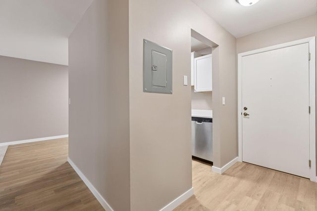 3431 Kent Street 704, Shoreview, MN 55126