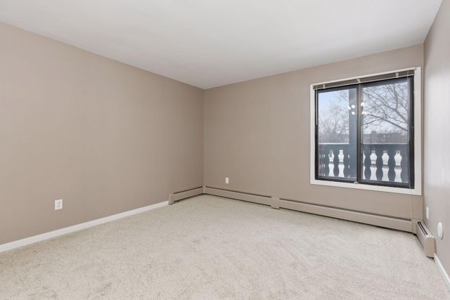 3431 Kent Street 704, Shoreview, MN 55126