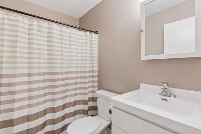 3431 Kent Street 704, Shoreview, MN 55126