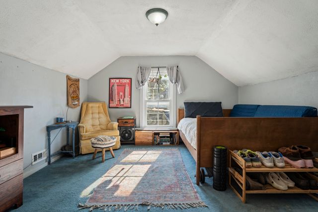 320 W Tahlequah Avenue, Vinita, OK 74301