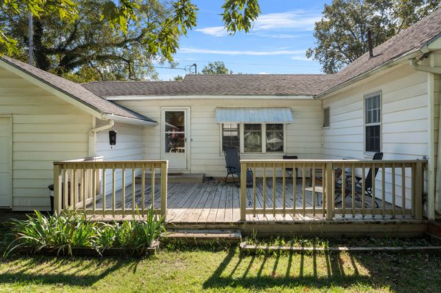 320 W Tahlequah Avenue, Vinita, OK 74301