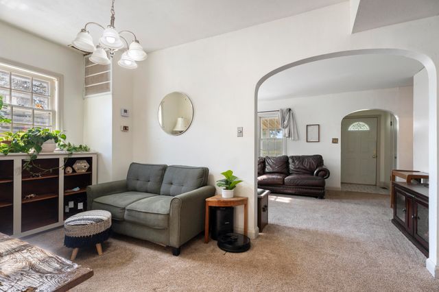 320 W Tahlequah Avenue, Vinita, OK 74301