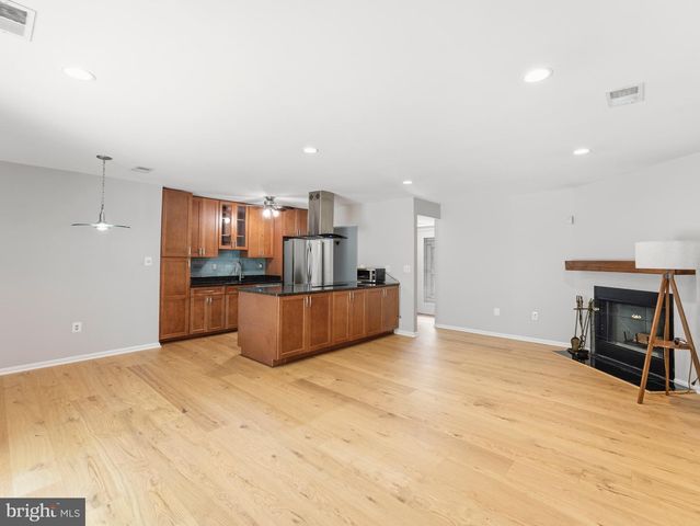 11404 TURNMILL LN, Reston, VA 20191