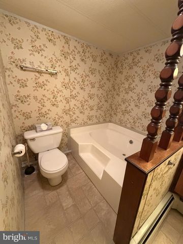 27 RIDGEWOOD MNR, Manheim, PA 17545