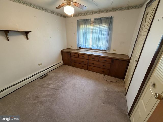 27 RIDGEWOOD MNR, Manheim, PA 17545