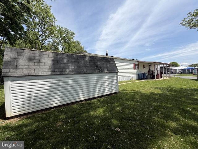 27 RIDGEWOOD MNR, Manheim, PA 17545