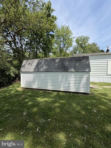 27 RIDGEWOOD MNR, Manheim, PA 17545