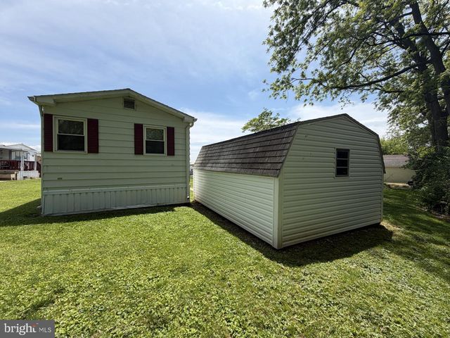 27 RIDGEWOOD MNR, Manheim, PA 17545
